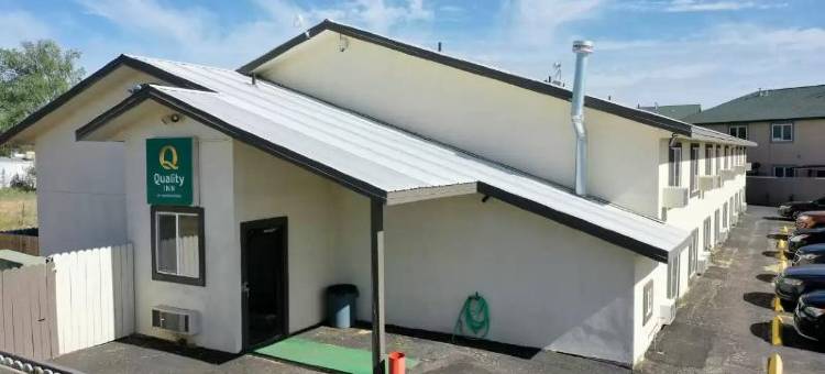 梅萨维德附近的郊区套房酒店(Suburban Studios Near Mesa Verde)图片