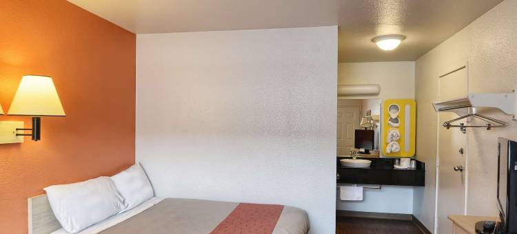 科达伦6号汽车旅馆(Motel 6 Coeur d'Alene, ID)图片