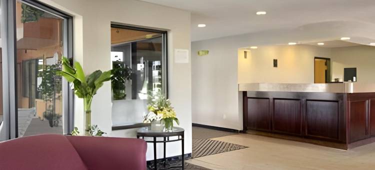 布恩呗盟套房酒店(Baymont by Wyndham Boone)图片