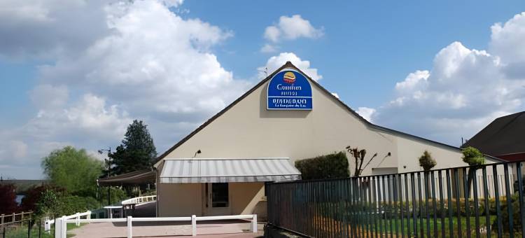 巴黎南维里埃夫里舒适酒店(Logis - Hôtel & Restaurant des Lacs Paris Sud)图片