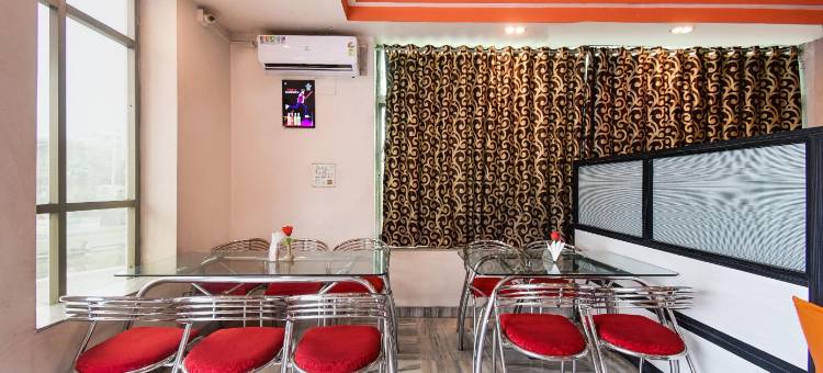 Hotel O New Tulip Santragachi Junction图片