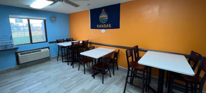 恩波里亚速8酒店(Super 8 by Wyndham Emporia)图片