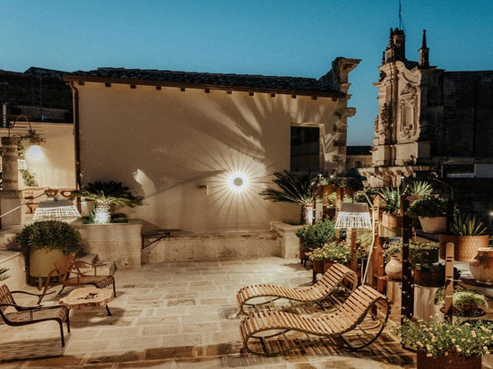 波利卡斯特罗精品酒店