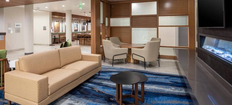 阿纳海姆洛斯阿拉米托斯万枫套房酒店(Fairfield Inn & Suites Anaheim Los Alamitos)图片