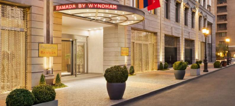 埃里温温德姆华美达套房酒店(Ramada Hotel and Suites by Wyndham Yerevan)图片