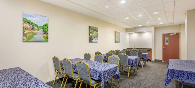 维克特贝斯特韦斯特优质套房酒店(Best Western Plus Victor Inn  Suites)图片