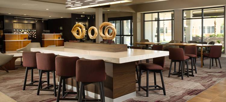 凤凰城迈措沃万怡酒店(Courtyard Phoenix Mesa)图片