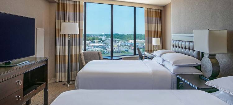 格林斯伯勒喜来登四季酒店(Sheraton Greensboro at Four Seasons)图片