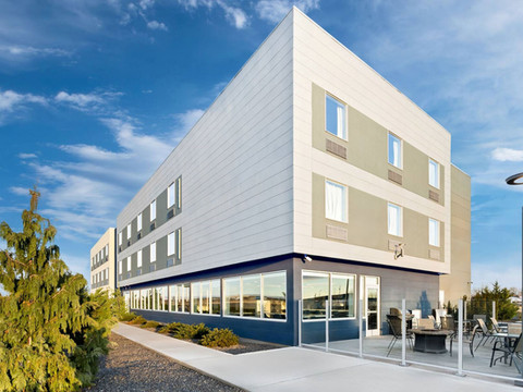 乔治-昆西南部洲际智选假日套房酒店