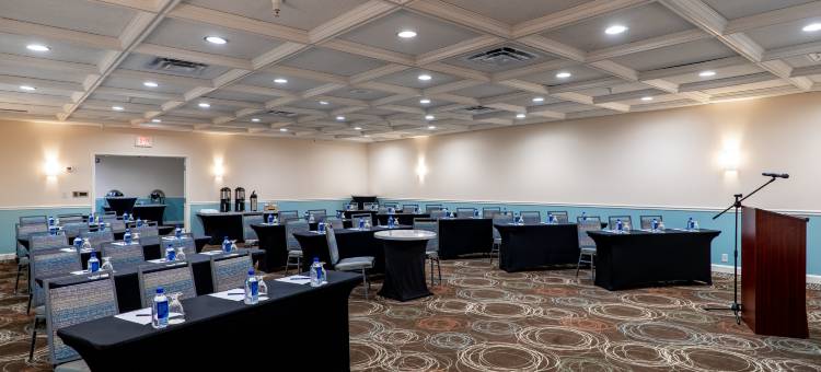 墨尔本海滩海滨希尔顿逸林套房酒店(DoubleTree Suites by Hilton Melbourne Beach Oceanfront)图片