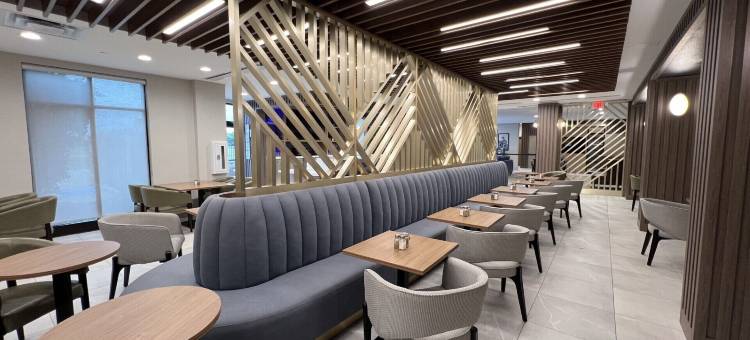 沃斯堡化石溪希尔顿逸林酒店(DoubleTree by Hilton Fort Worth Fossil Creek)图片