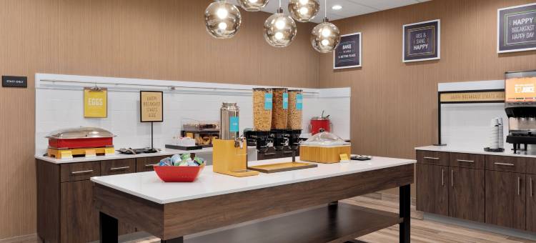 萨林希尔顿欢朋酒店(Hampton Inn by Hilton Saline)图片