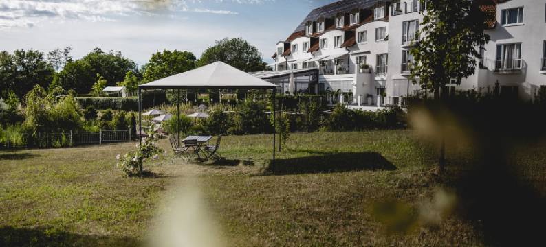 鲁格赫姆兰德酒店(Landhotel Rügheim)图片