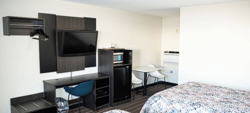 卡普里酒店和套房(Capri Inn and Suites)图片