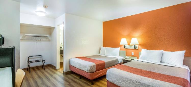 凤凰太阳城6号汽车旅馆 - 扬镇(Motel 6 Youngtown, AZ - Phoenix - Sun City)图片