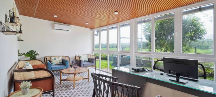 石木酒店安博利(Stone Wood Hotel Amboli)图片