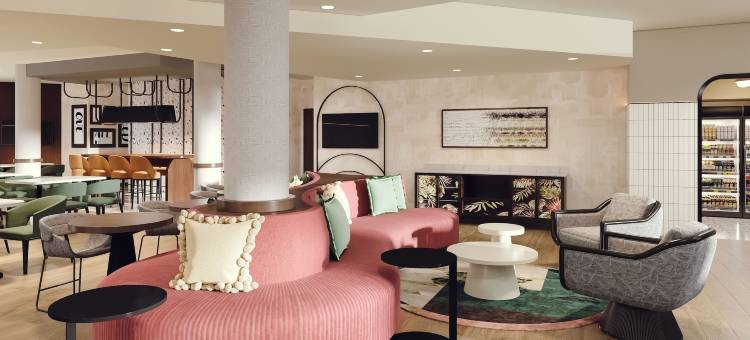 希尔顿坦帕展览馆娱乐场欢朋酒店(Hampton Inn by Hilton Tampa Fairgrounds Casino)图片