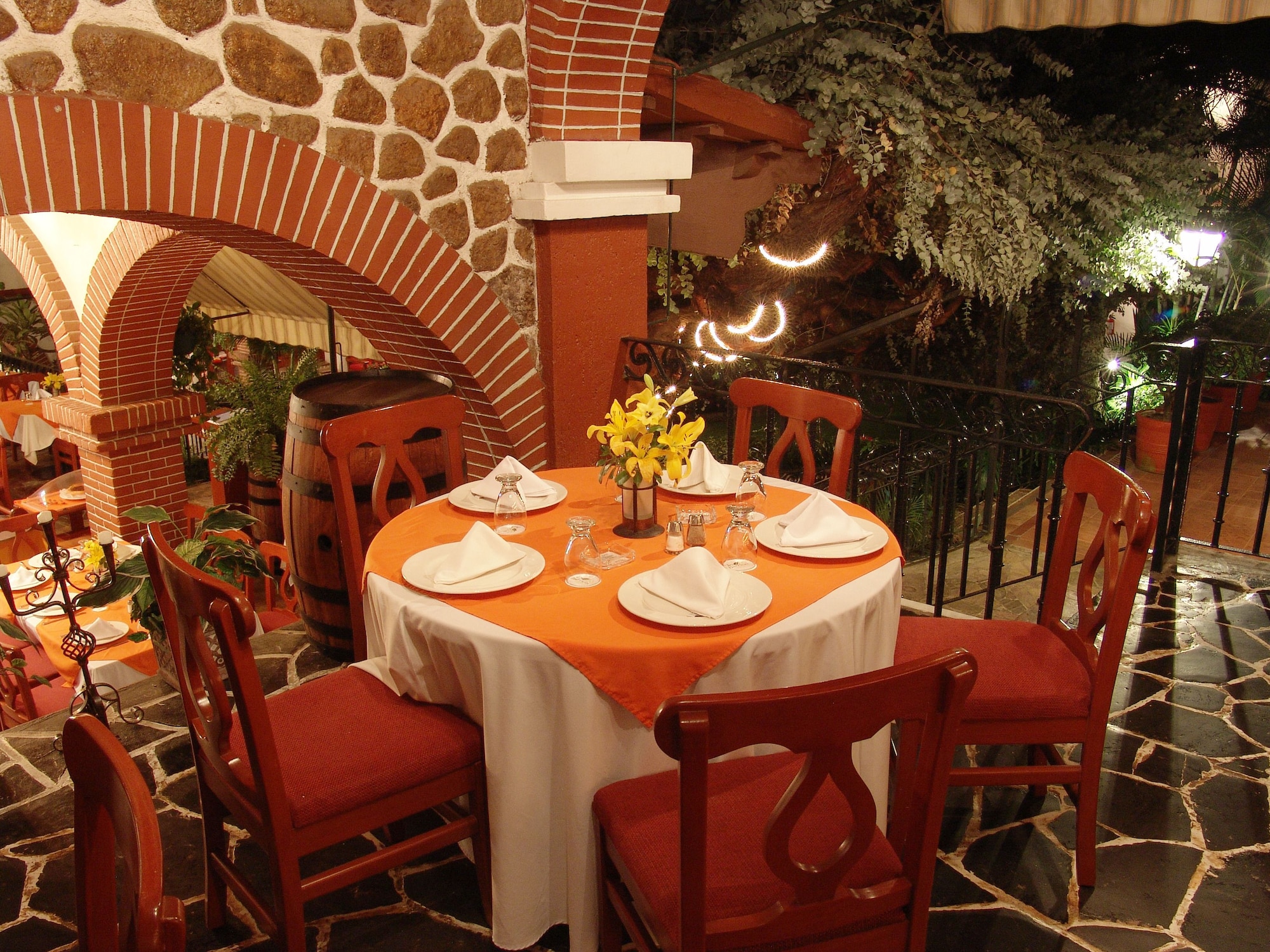 Hotel Vista HermosaOver view