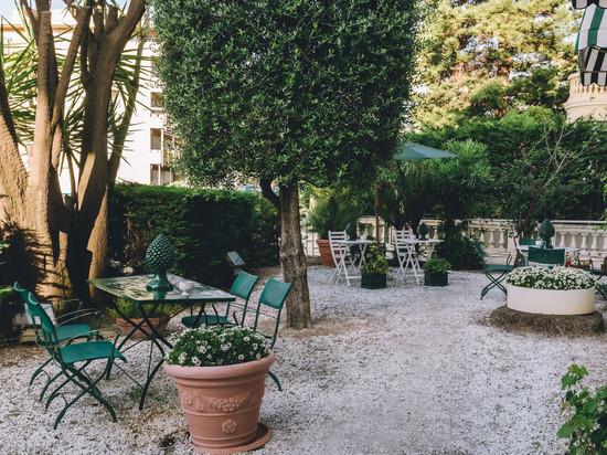 伊夫林波特索雷酒店