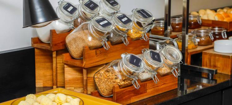 古里提巴巴特尔斯拉维耶罗酒店(Slaviero Curitiba Batel)图片