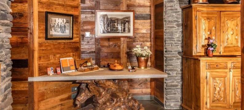 奎因森咖啡馆住宿加早餐旅馆(Café Quinson Relais de Charme)图片