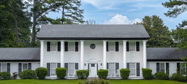 带私人游泳池，篮球场和网球场的豪宅(Mansion with Private Pool Bsktball Tennis Courts)图片