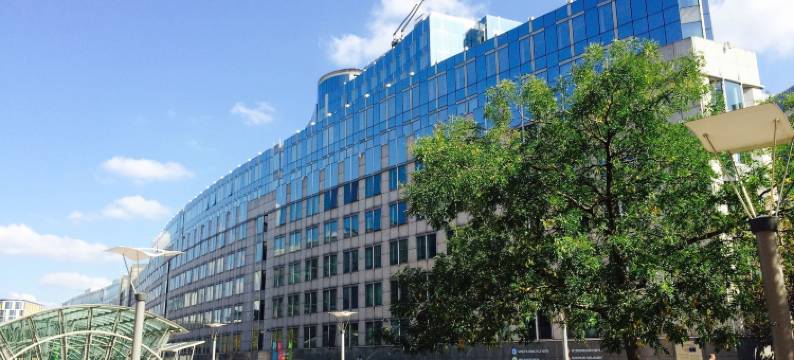 布鲁塞尔丽芮酒店(Radisson Red Hotel, Brussels)图片