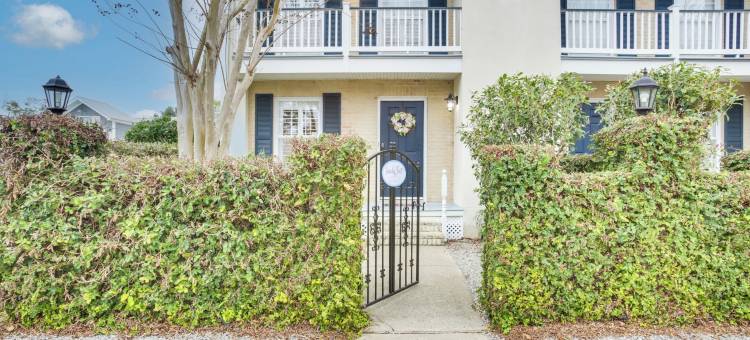 古城湾圣路易斯联排别墅：步行即可到达海滩(Old Town Bay St Louis Townhome Walk to Beach)图片