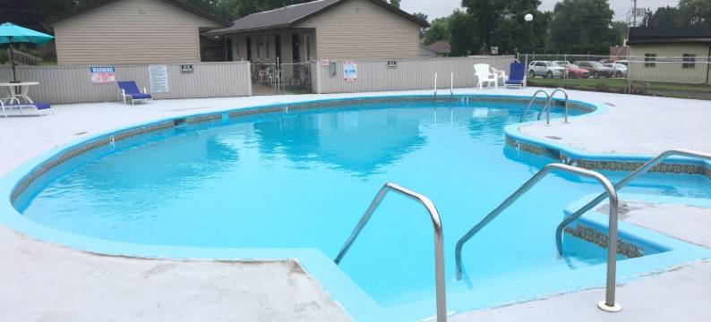 巴拉布校园旅馆(Campus Inn Baraboo)图片