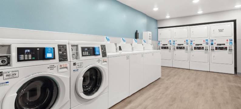 伍兹普林套房塞雷斯 - 莫德斯托(WoodSpring Suites Ceres - Modesto)图片