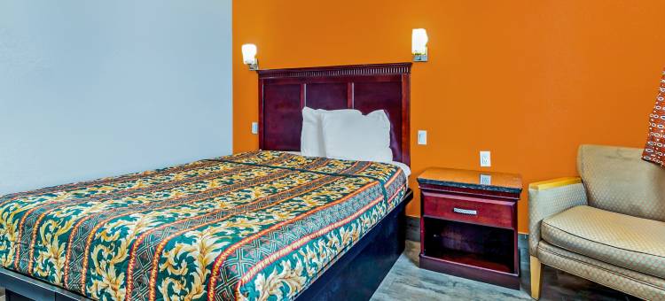 OYO查尔斯湖10号高速公路酒店(OYO Hotel Lake Charles Hwy 10)图片