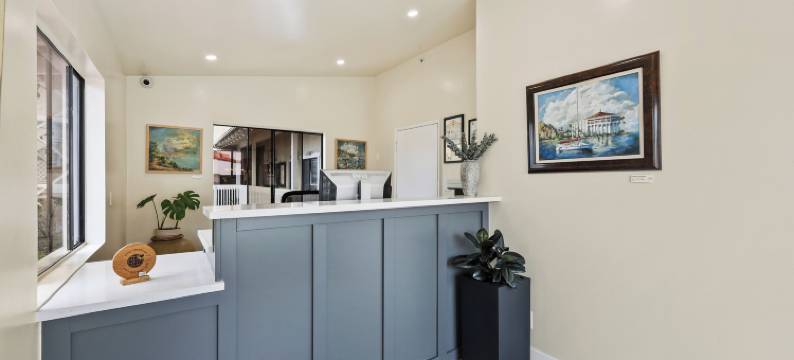 卡塔莉娜庭院套房酒店(Catalina Courtyard Suites)图片