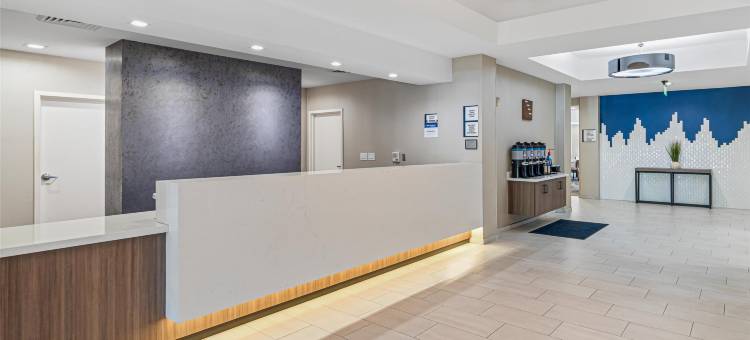 Best Western Valencia/Six Flags Inn & Suites图片