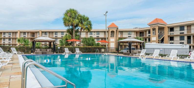 基西米湖畔Quality Inn & Suites(Quality Inn & Suites Kissimmee by the Lake)图片