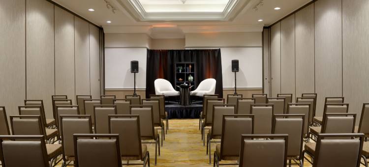 凤凰城希尔顿逸林套房酒店(DoubleTree Suites by Hilton Phoenix)图片