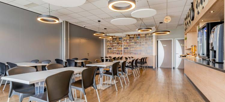 B&B 酒店贝骚内布吕瓦拉布伊西埃尔(B&B HOTEL Béthune Bruay-la-Buissière)图片