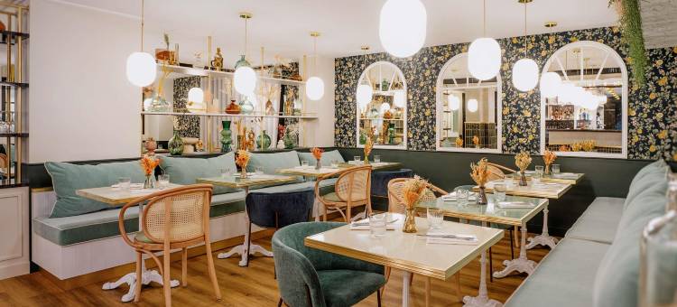 永河畔拉罗什中心美居酒店(Hôtel Mercure la Roche-Sur-Yon Centre)图片