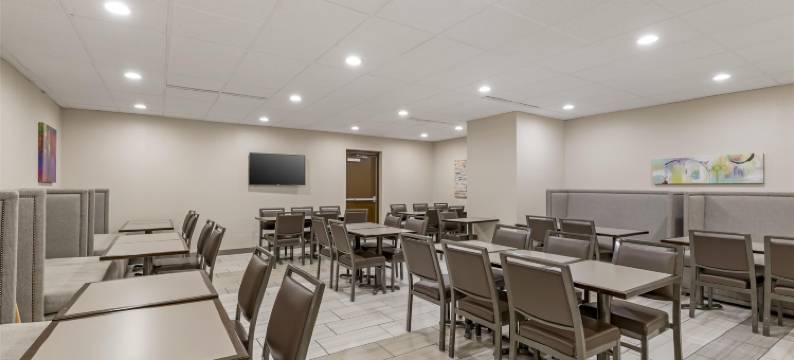 贝斯特韦斯特滑铁卢和锡达福尔斯行政公寓(Executive Residency by Best Western Waterloo  Cedar Falls)图片