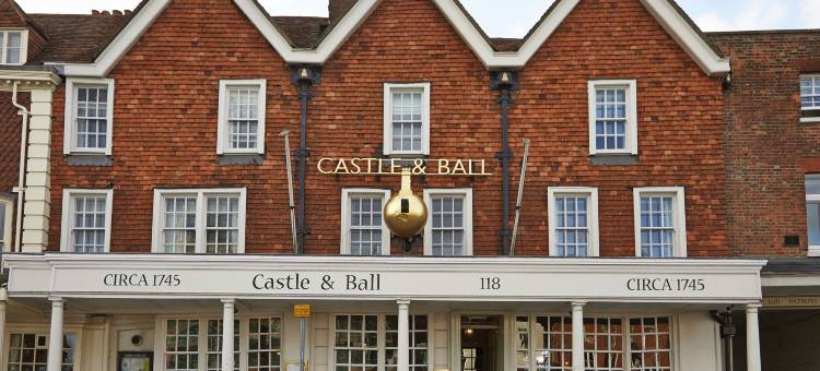 博尔城堡酒店 - 格林国王旅馆(Castle and Ball by Greene King Inns)图片