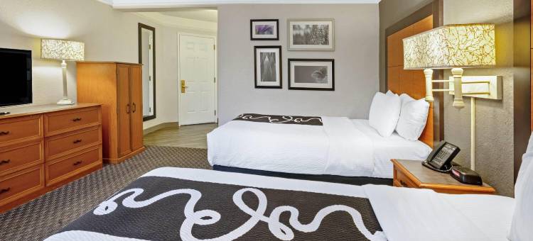 休斯顿西部公园10号拉昆塔温德姆套房酒店(La Quinta Inn & Suites by Wyndham Houston West Park 10)图片