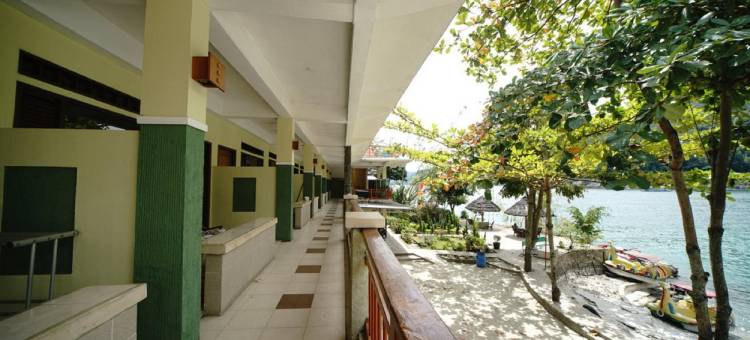 巴拉巴特潘杜湖畔酒店(Pandu Lakeside Hotel Parapat)图片