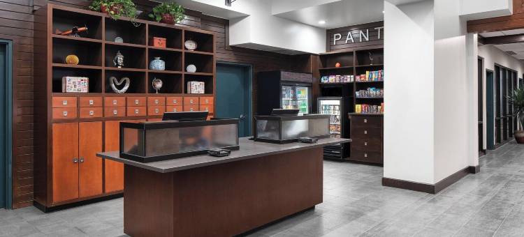 俄克拉何马城机场福朋喜来登酒店(Four Points by Sheraton Oklahoma City Airport)图片