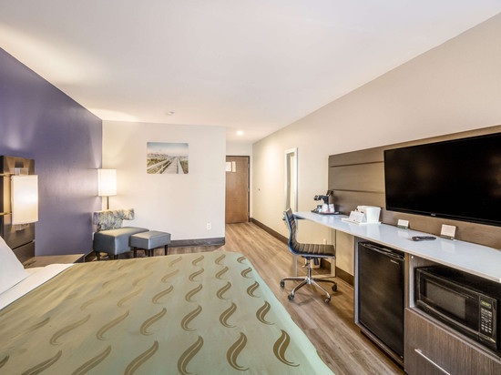 凯艺酒店-近彻里波因特MCAS