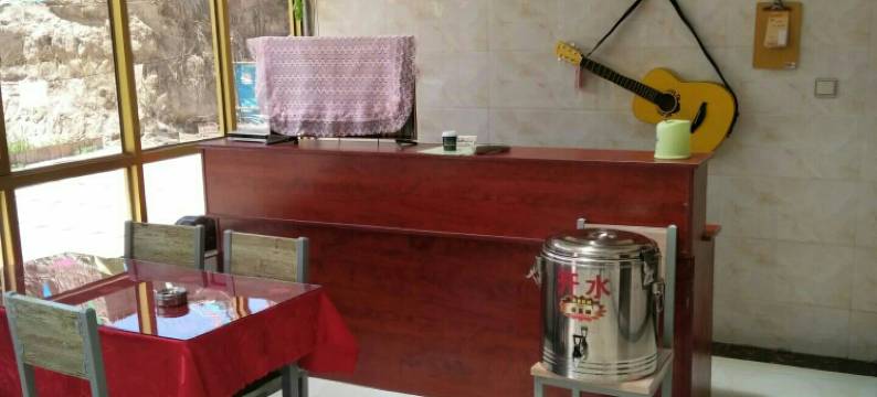 祁连秀萍民宿图片