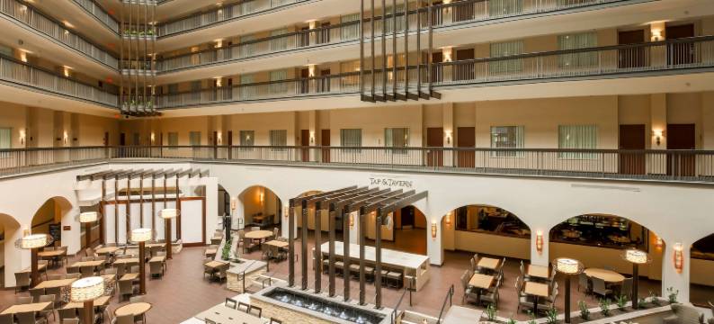 达拉斯爱田希尔顿大使套房酒店(Embassy Suites by Hilton Dallas Love Field)图片