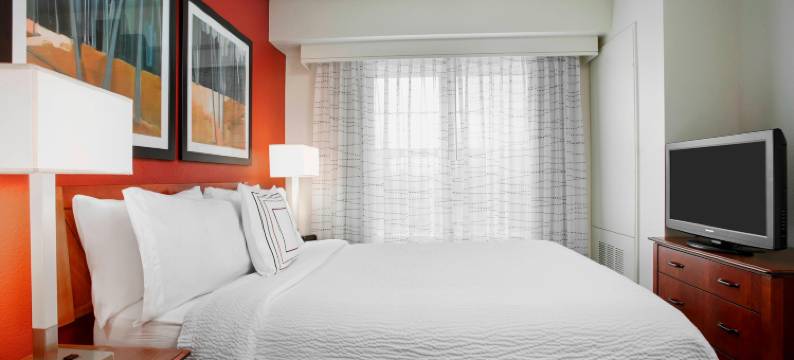 芝加哥绍姆堡/伍德菲尔德购物中心居家酒店(Residence Inn Chicago Schaumburg/Woodfield Mall)图片