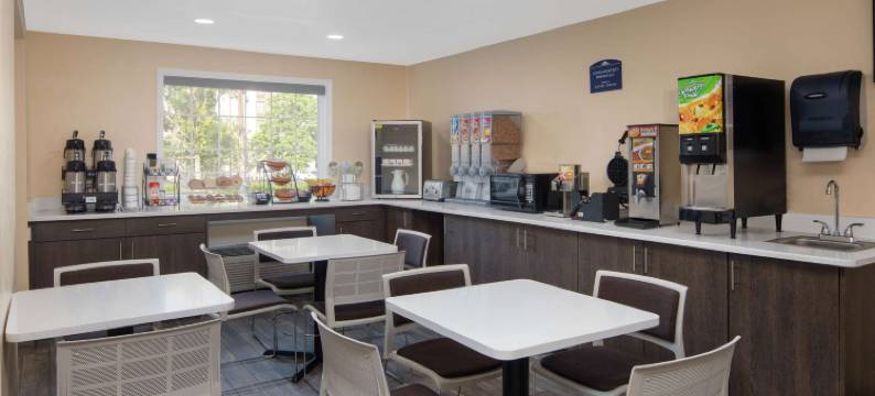 Microtel Inn & Suites by Wyndham Columbia/Fort Jackson N图片