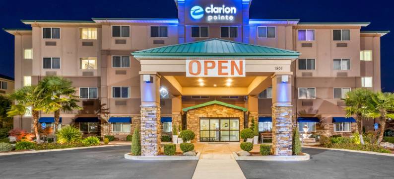 克拉丽奥波因特-梅德福(Clarion Pointe Medford)图片