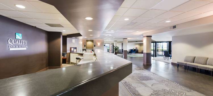 波旁内斯布拉德利凯艺酒店(Quality Inn Bradley- Bourbonnais)图片