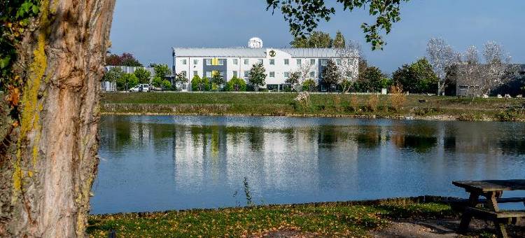布鲁日湖波尔多民宿酒店(B&B Hôtel Bordeaux Lac Sur Bruges)图片